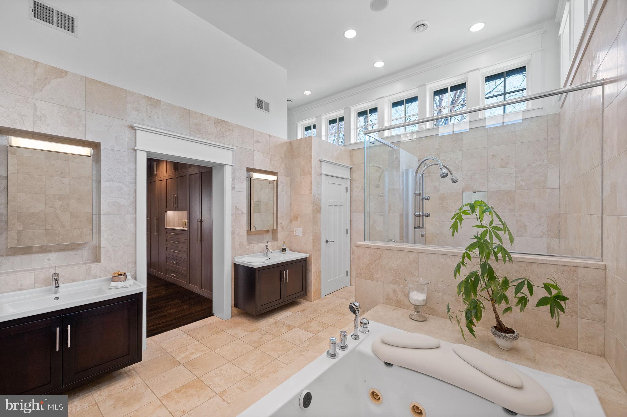 BRYN MAWR - Residential