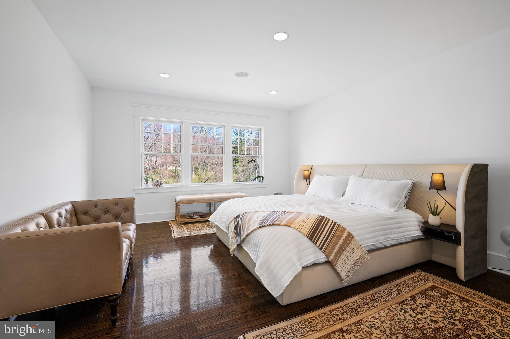 BRYN MAWR - Residential