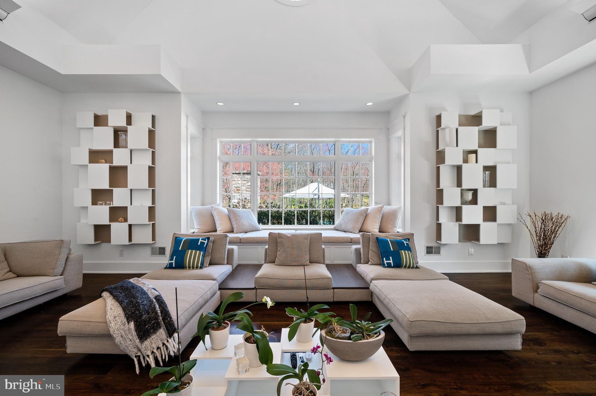 BRYN MAWR - Residential