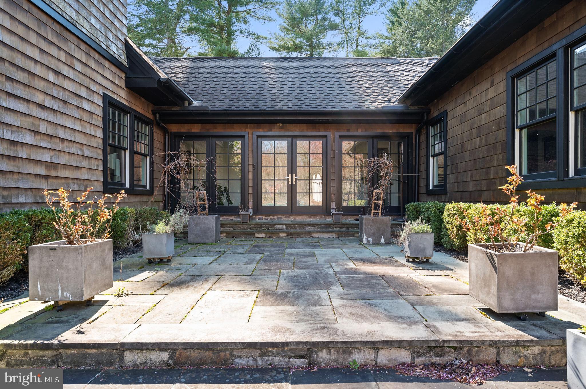 BRYN MAWR - Residential