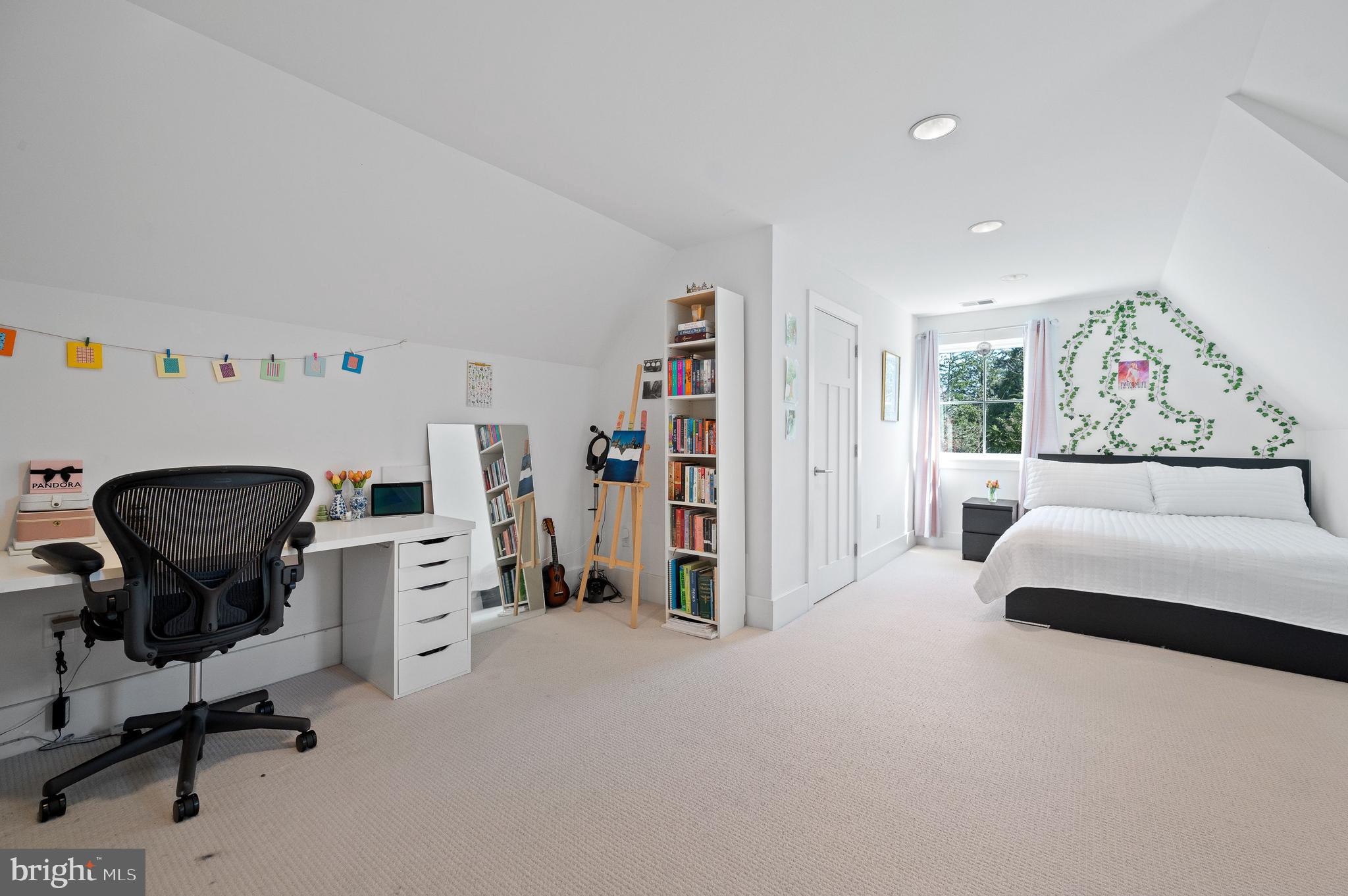 BRYN MAWR - Residential