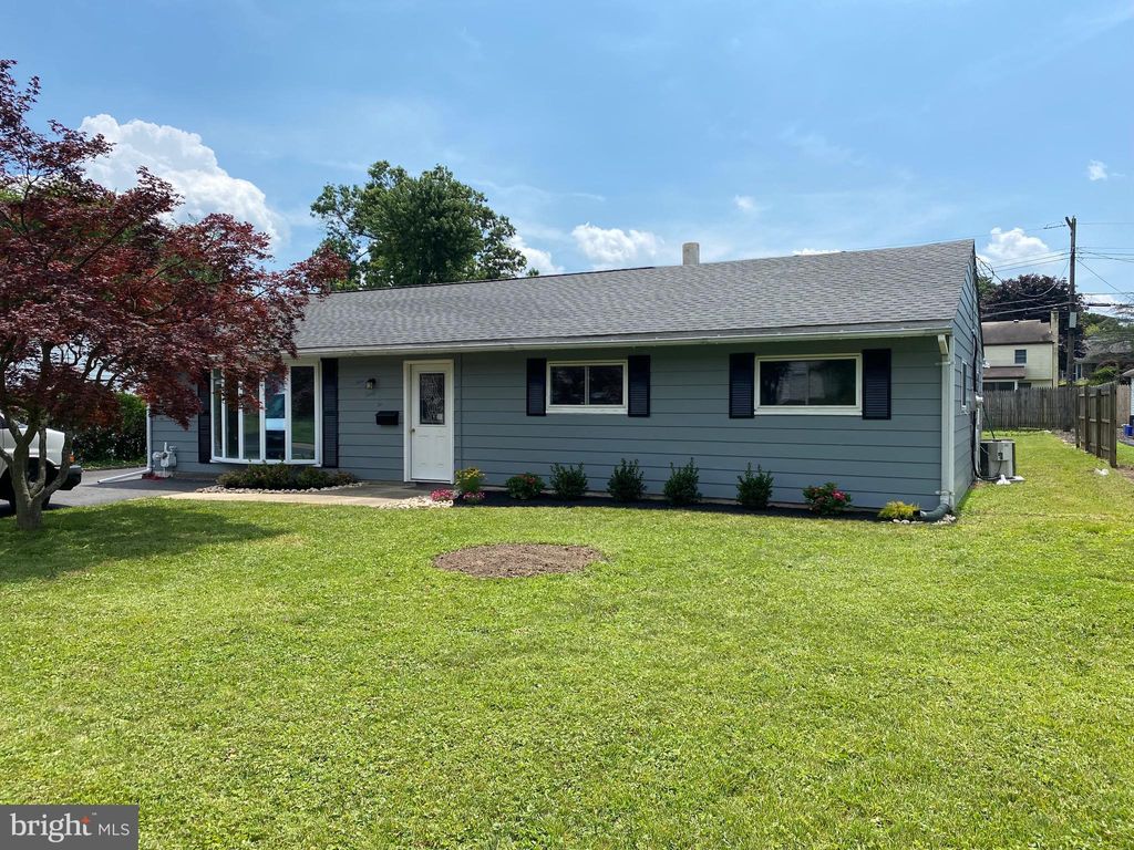Photo of 932 Rozel Avenue, SOUTHAMPTON, PA 18966 (MLS # PABU2110158)