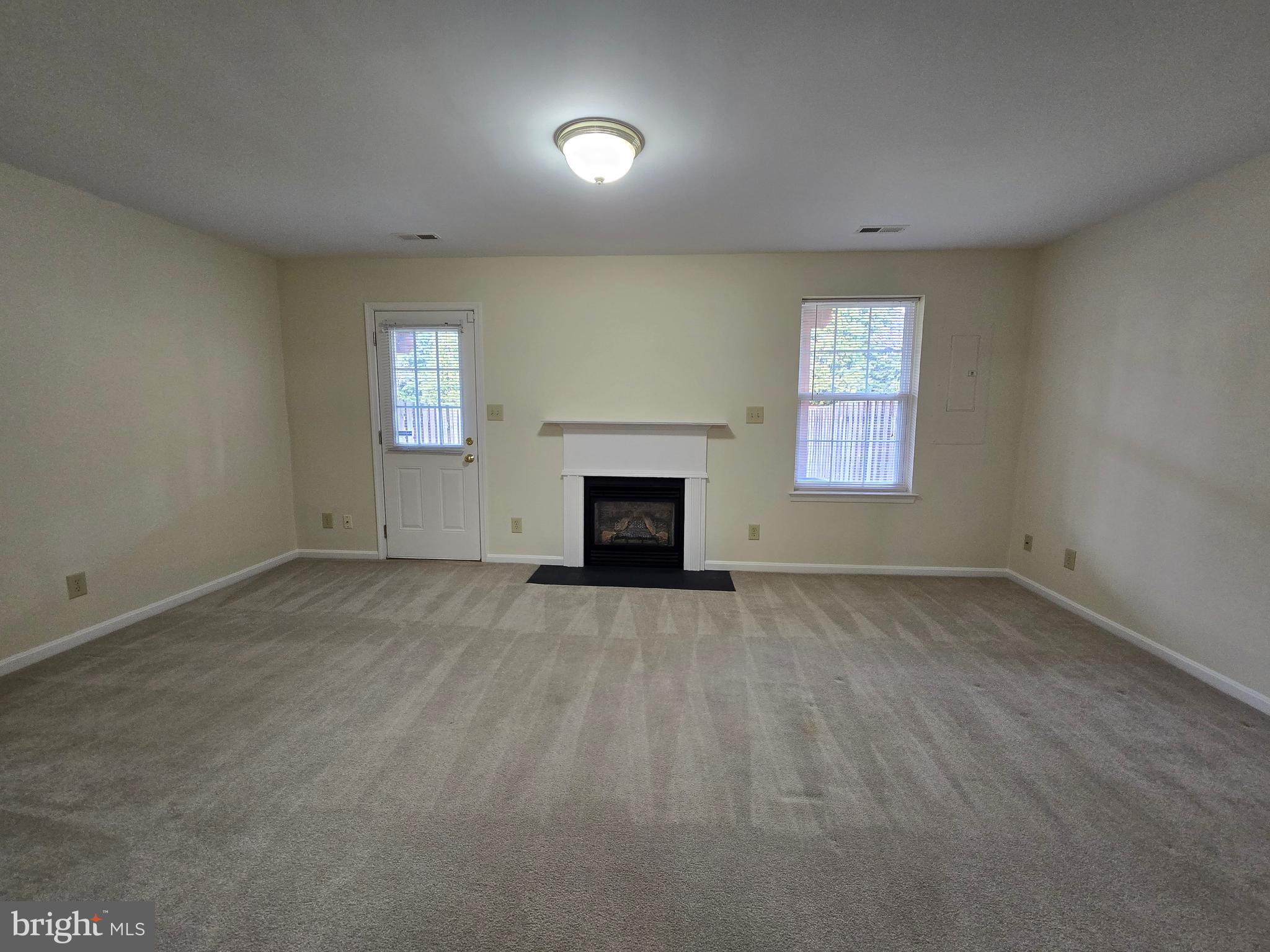 SALEM FIELDS - Residential