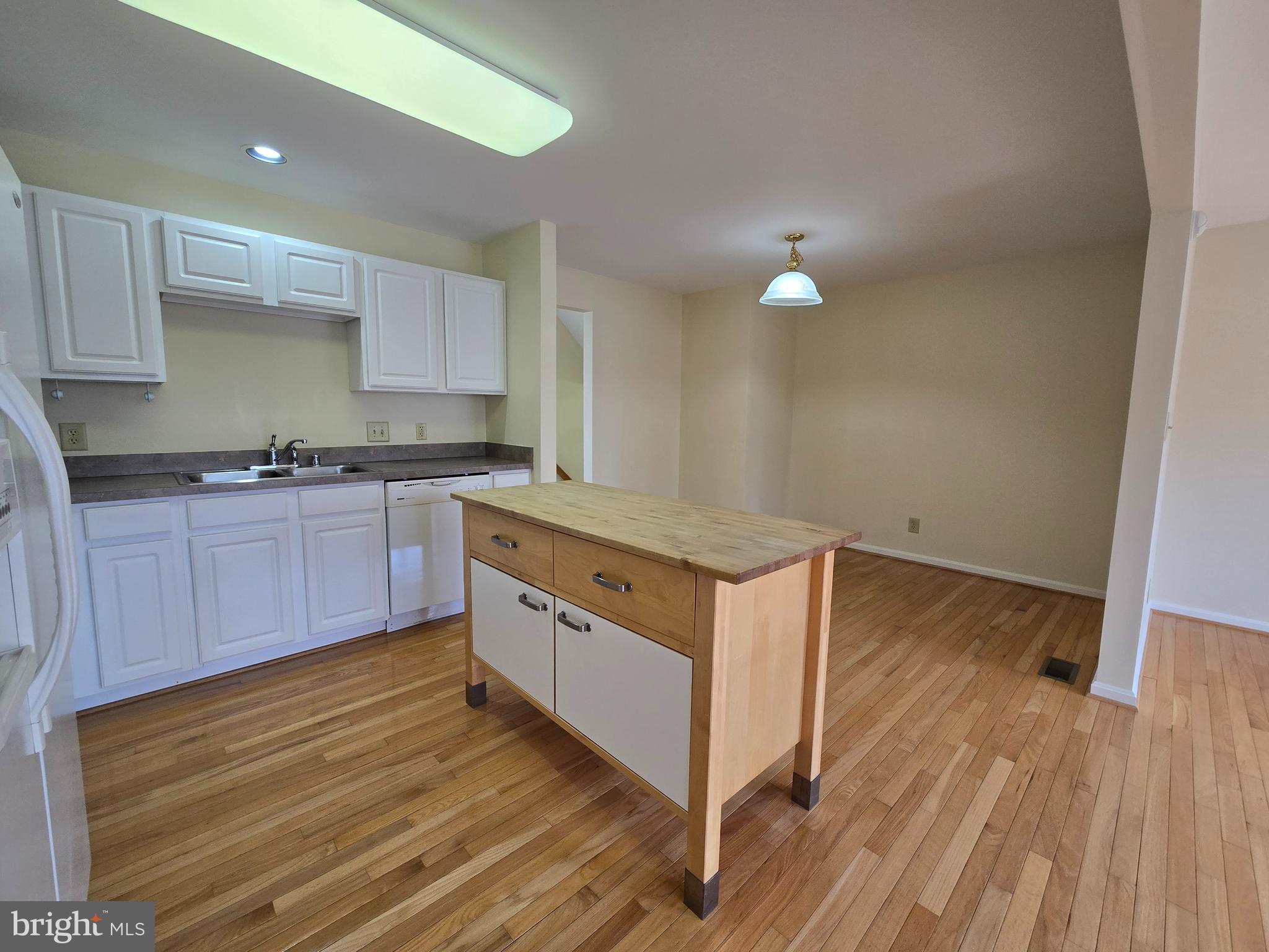 SALEM FIELDS - Residential