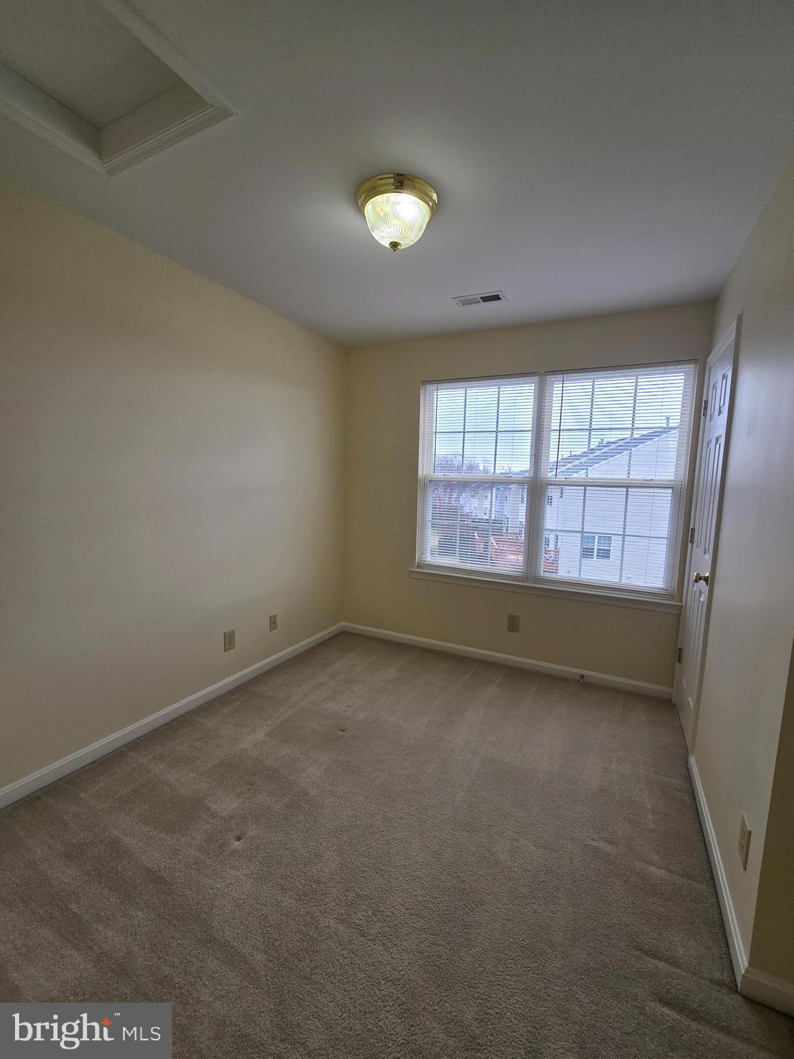 SALEM FIELDS - Residential