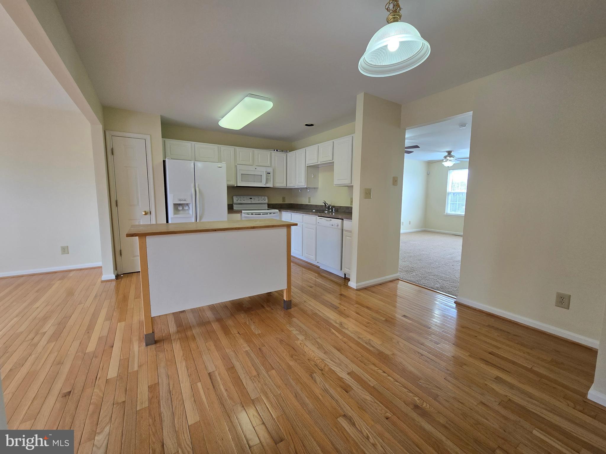 SALEM FIELDS - Residential