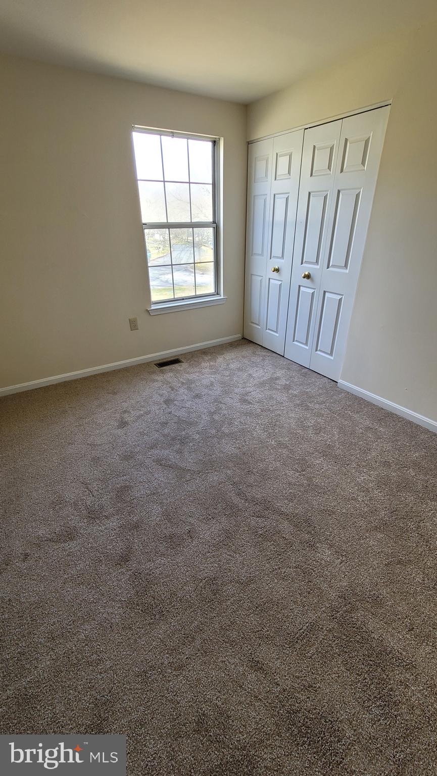 ST CHARLES HAMPSHIRE - Residential