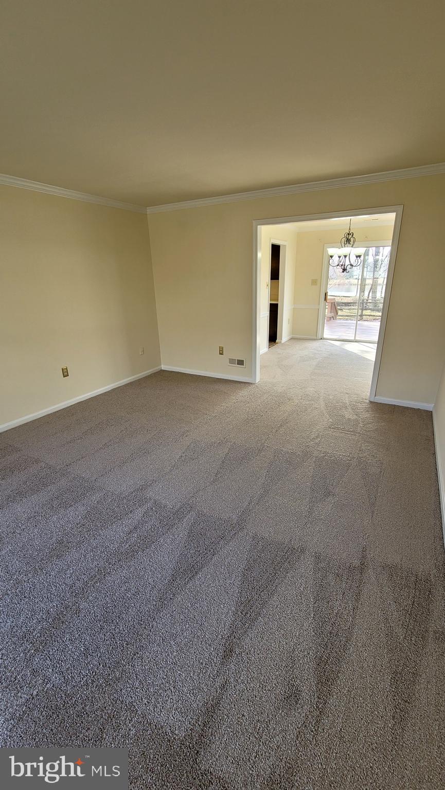 ST CHARLES HAMPSHIRE - Residential