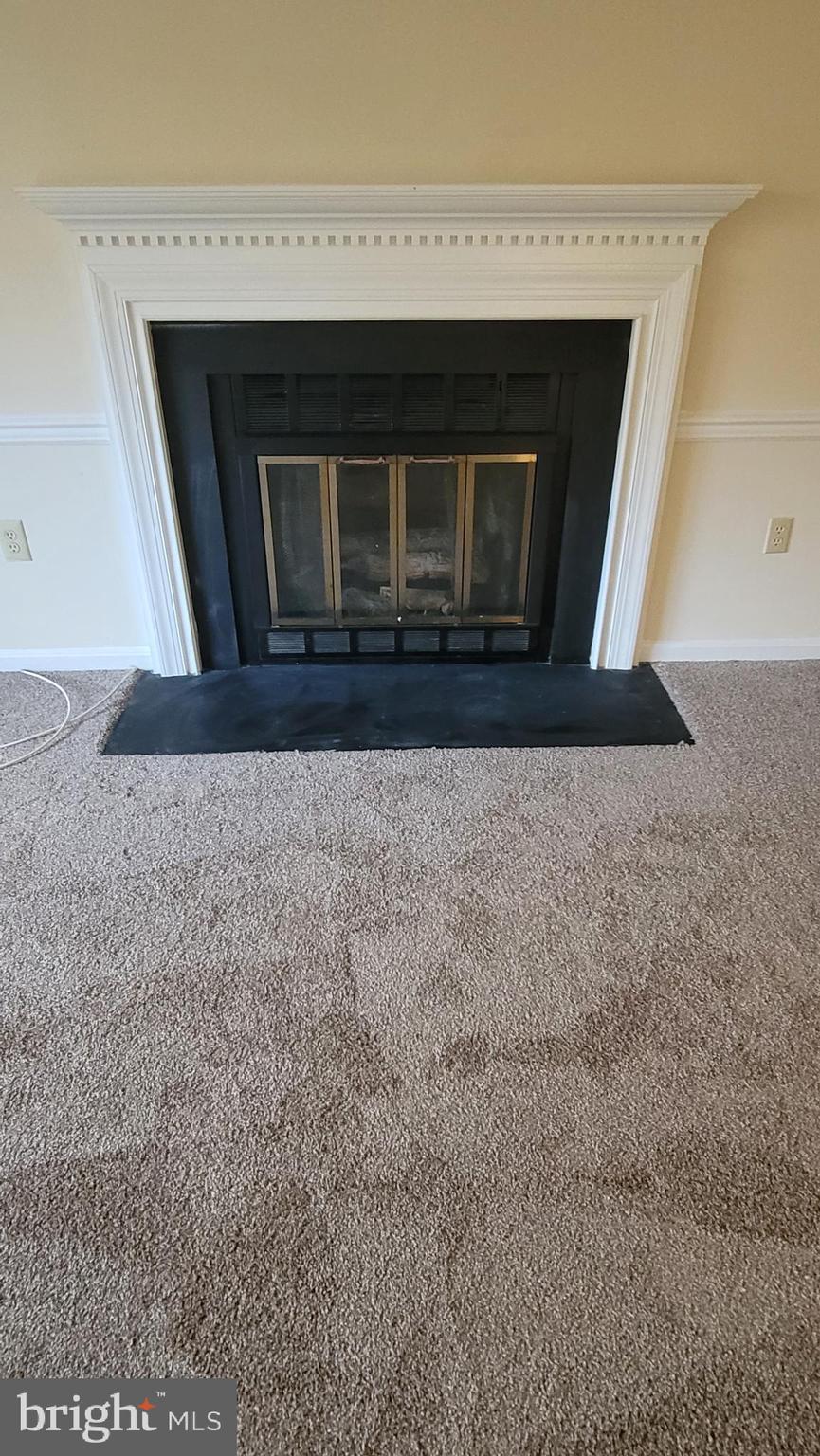 ST CHARLES HAMPSHIRE - Residential