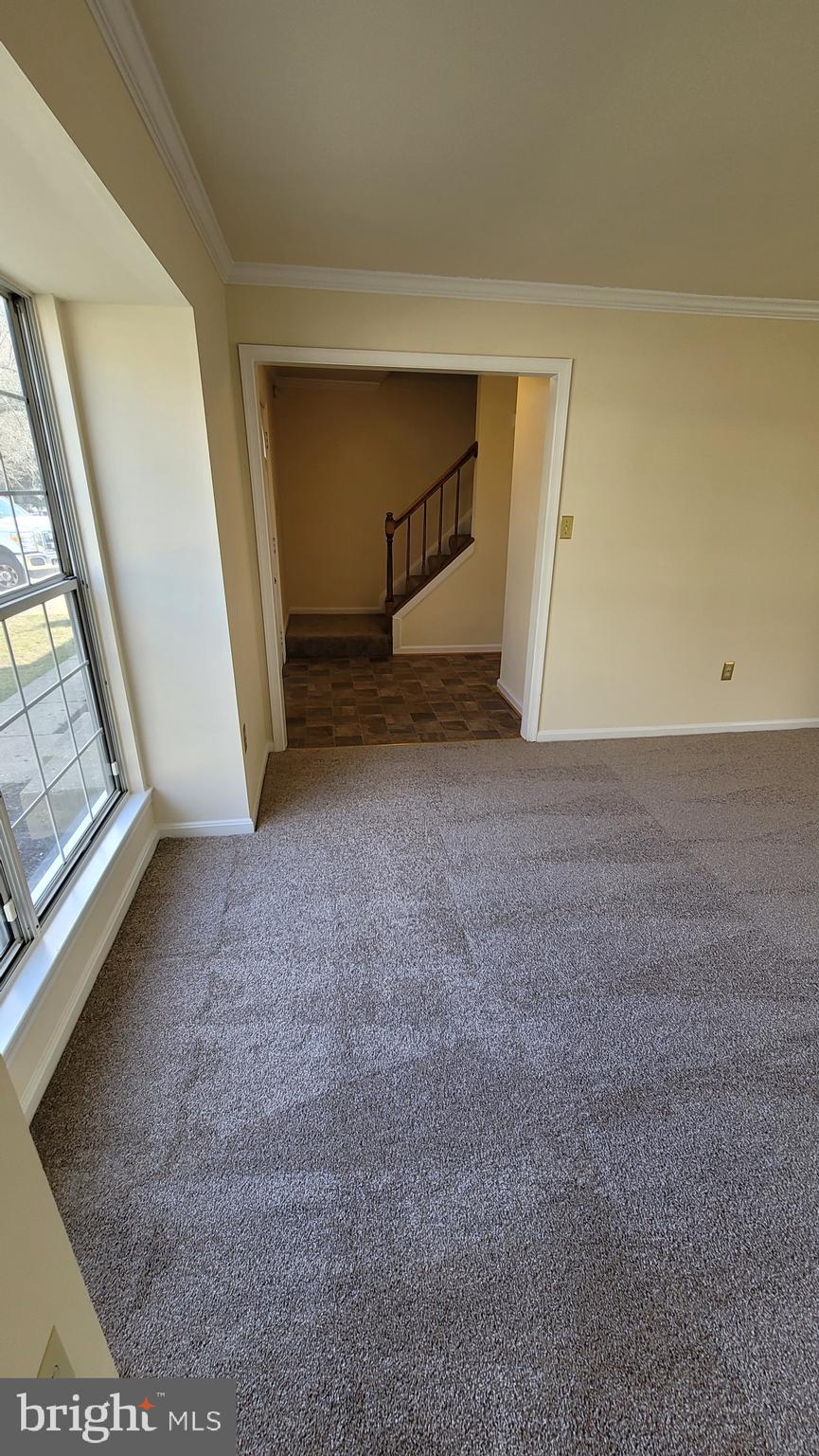 ST CHARLES HAMPSHIRE - Residential