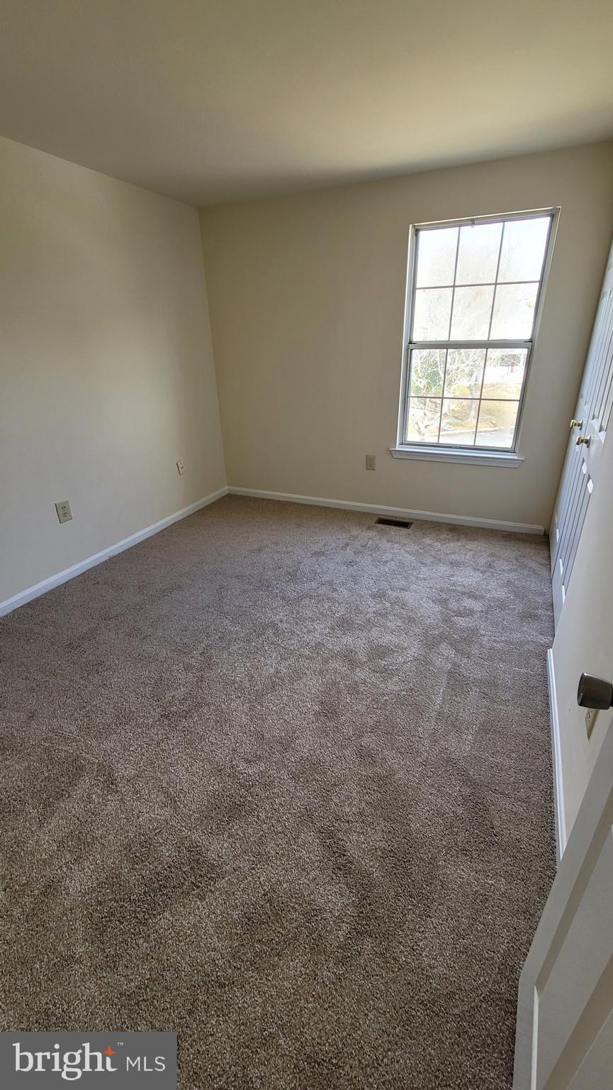 ST CHARLES HAMPSHIRE - Residential