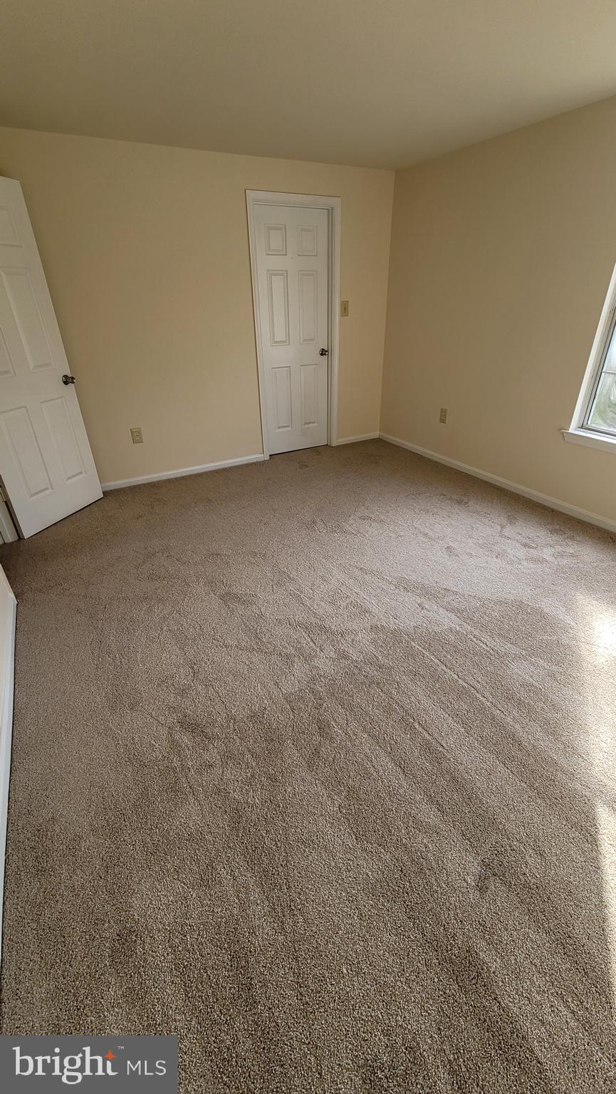 ST CHARLES HAMPSHIRE - Residential