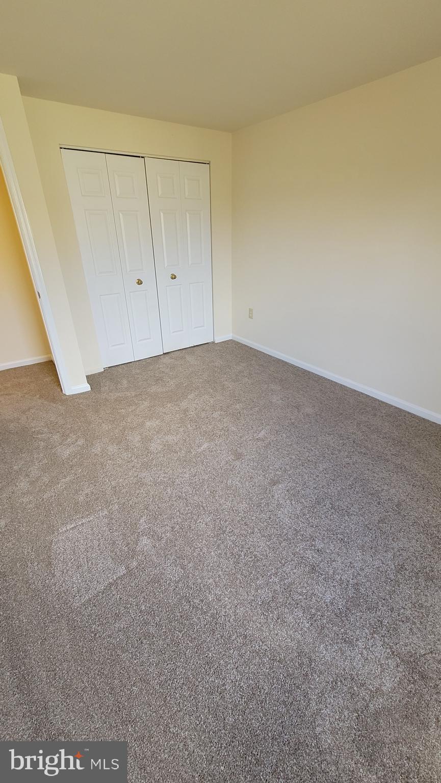 ST CHARLES HAMPSHIRE - Residential