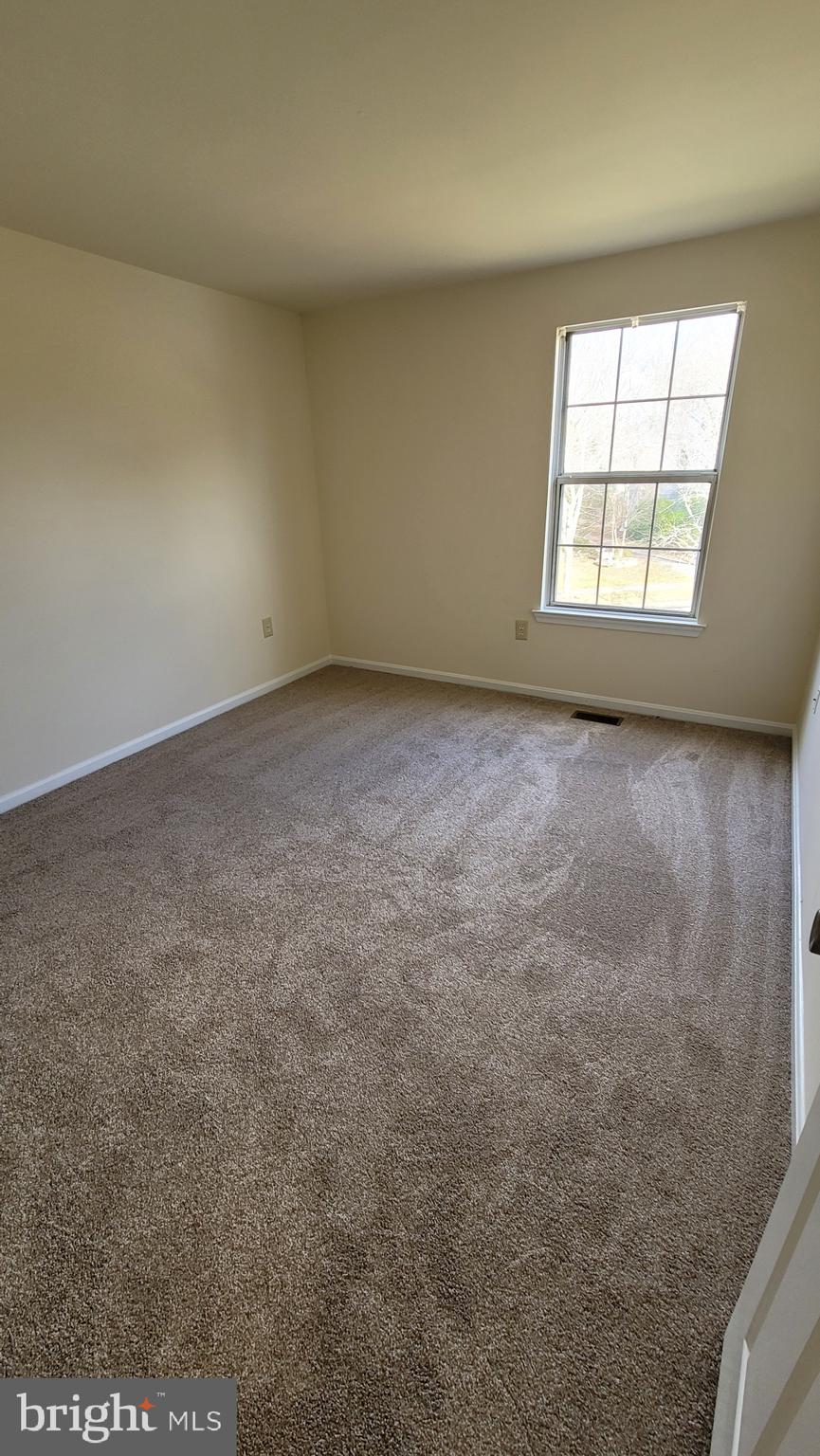 ST CHARLES HAMPSHIRE - Residential