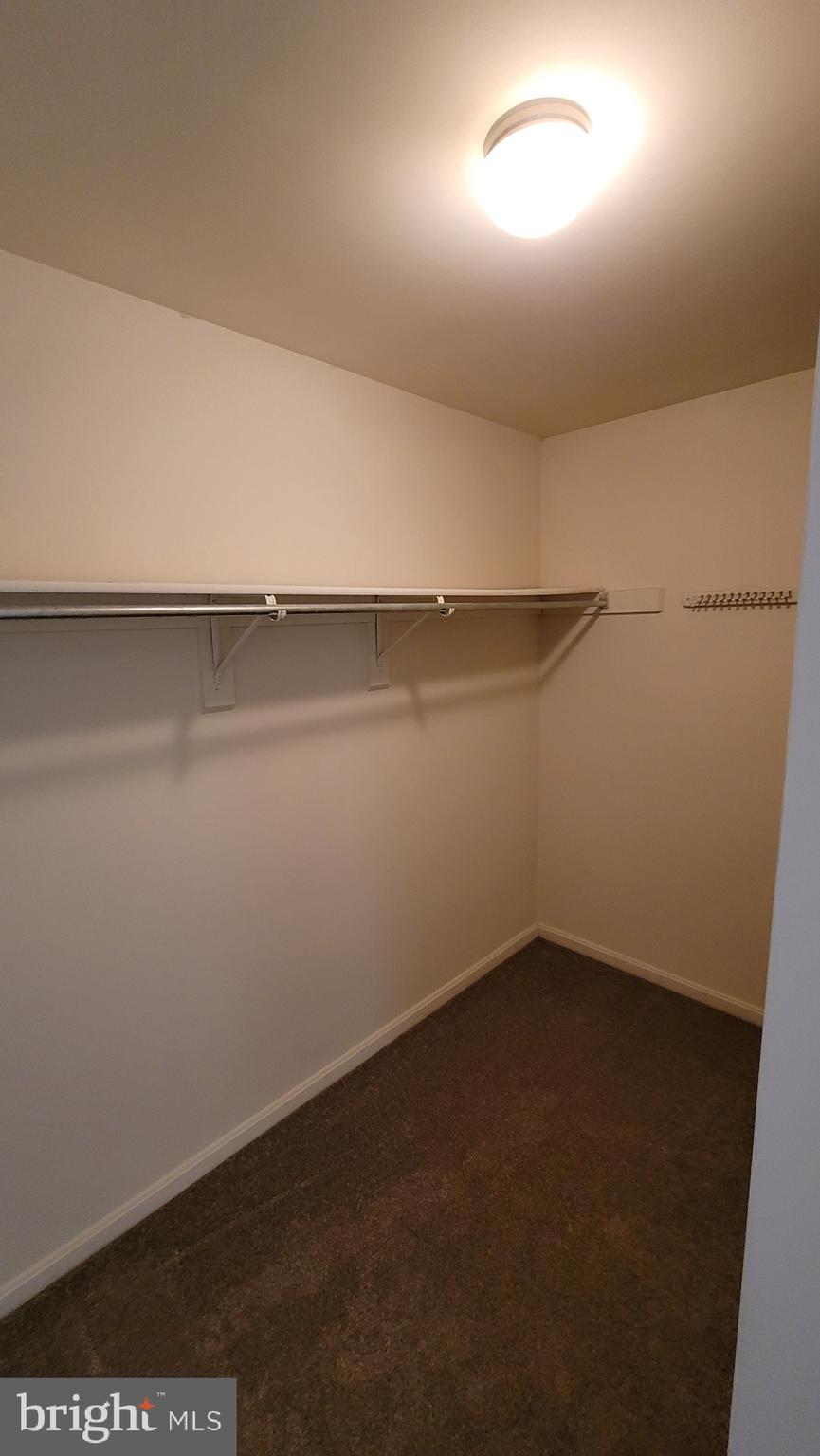 ST CHARLES HAMPSHIRE - Residential