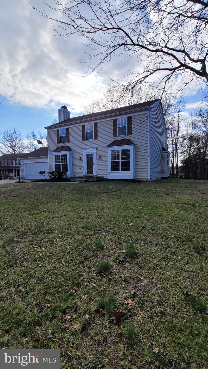 ST CHARLES HAMPSHIRE - Residential