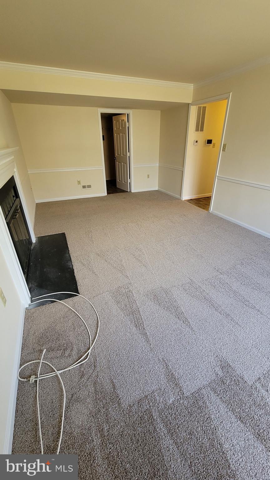 ST CHARLES HAMPSHIRE - Residential