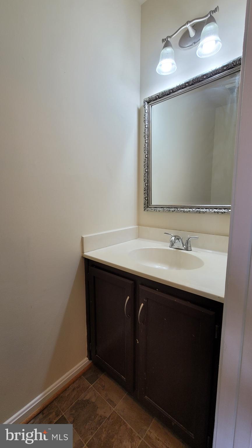 ST CHARLES HAMPSHIRE - Residential