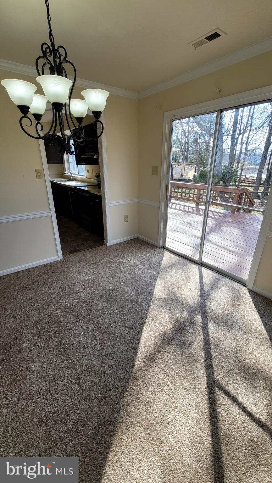 ST CHARLES HAMPSHIRE - Residential