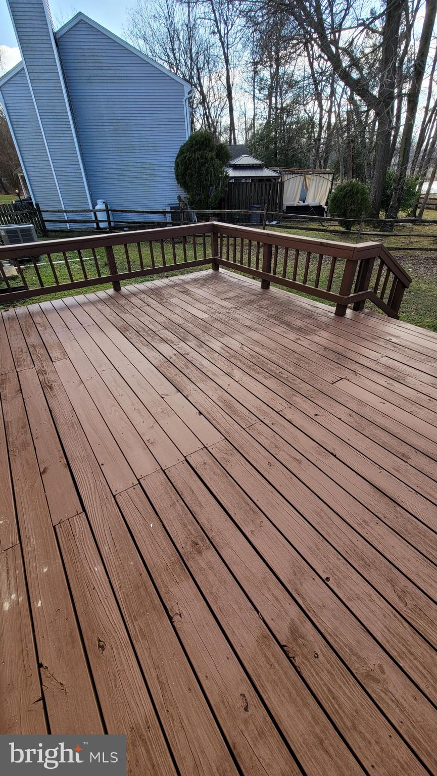 ST CHARLES HAMPSHIRE - Residential