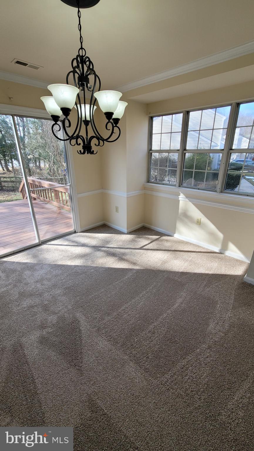 ST CHARLES HAMPSHIRE - Residential