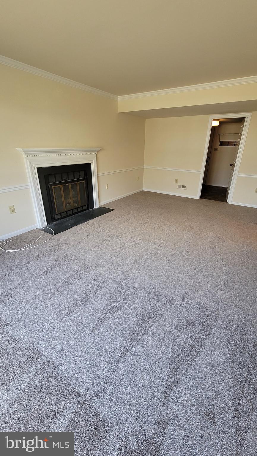 ST CHARLES HAMPSHIRE - Residential