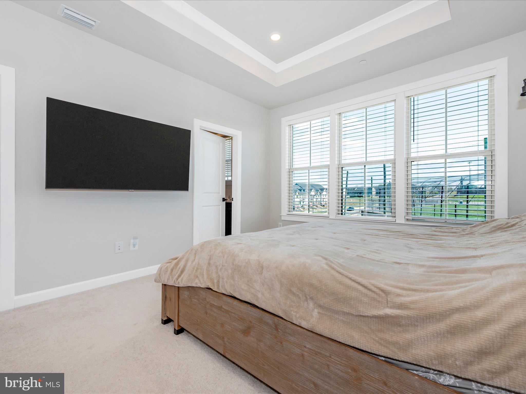 OAKDALE VILLAGE - Residential Lease