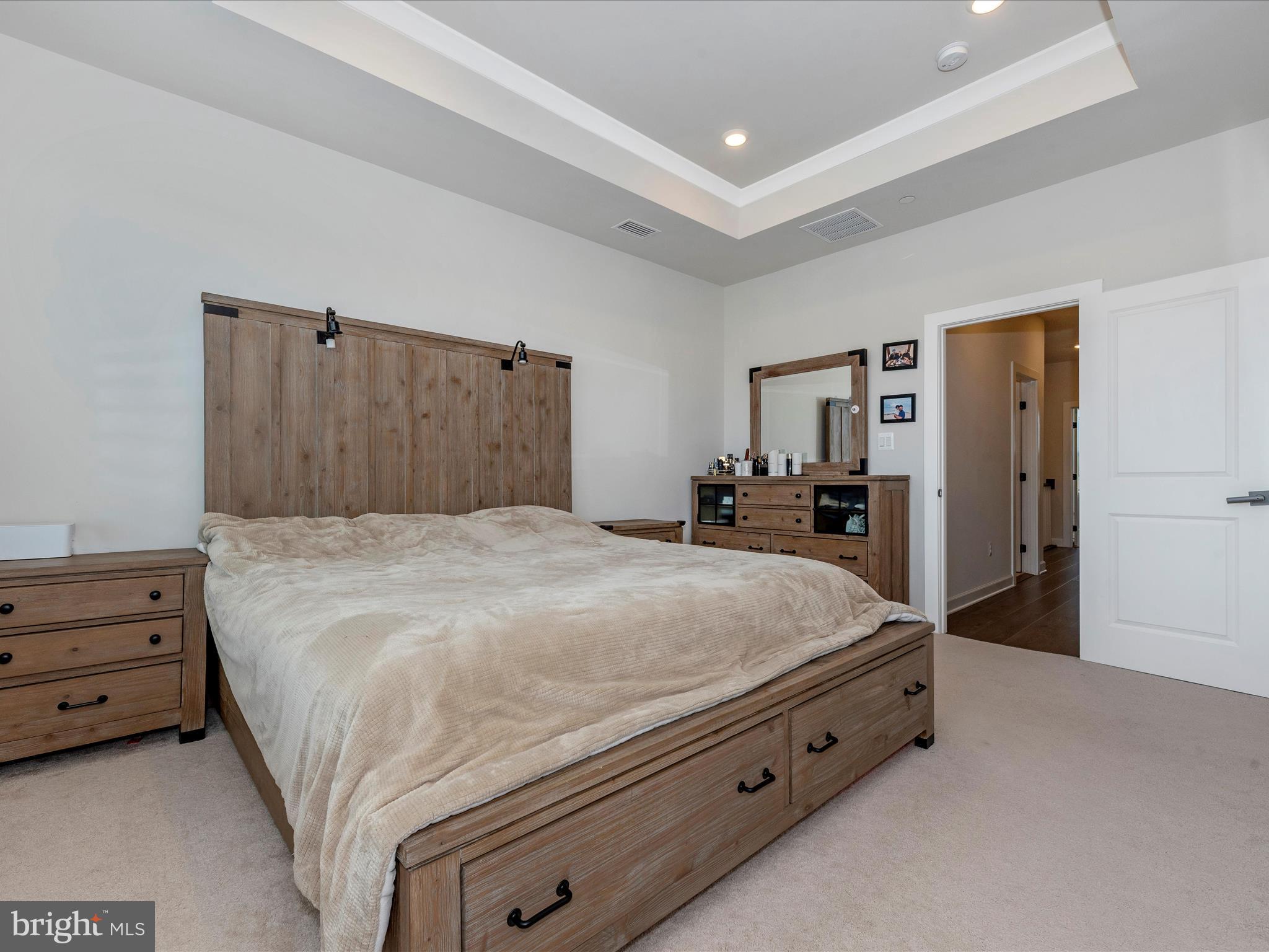 OAKDALE VILLAGE - Residential Lease