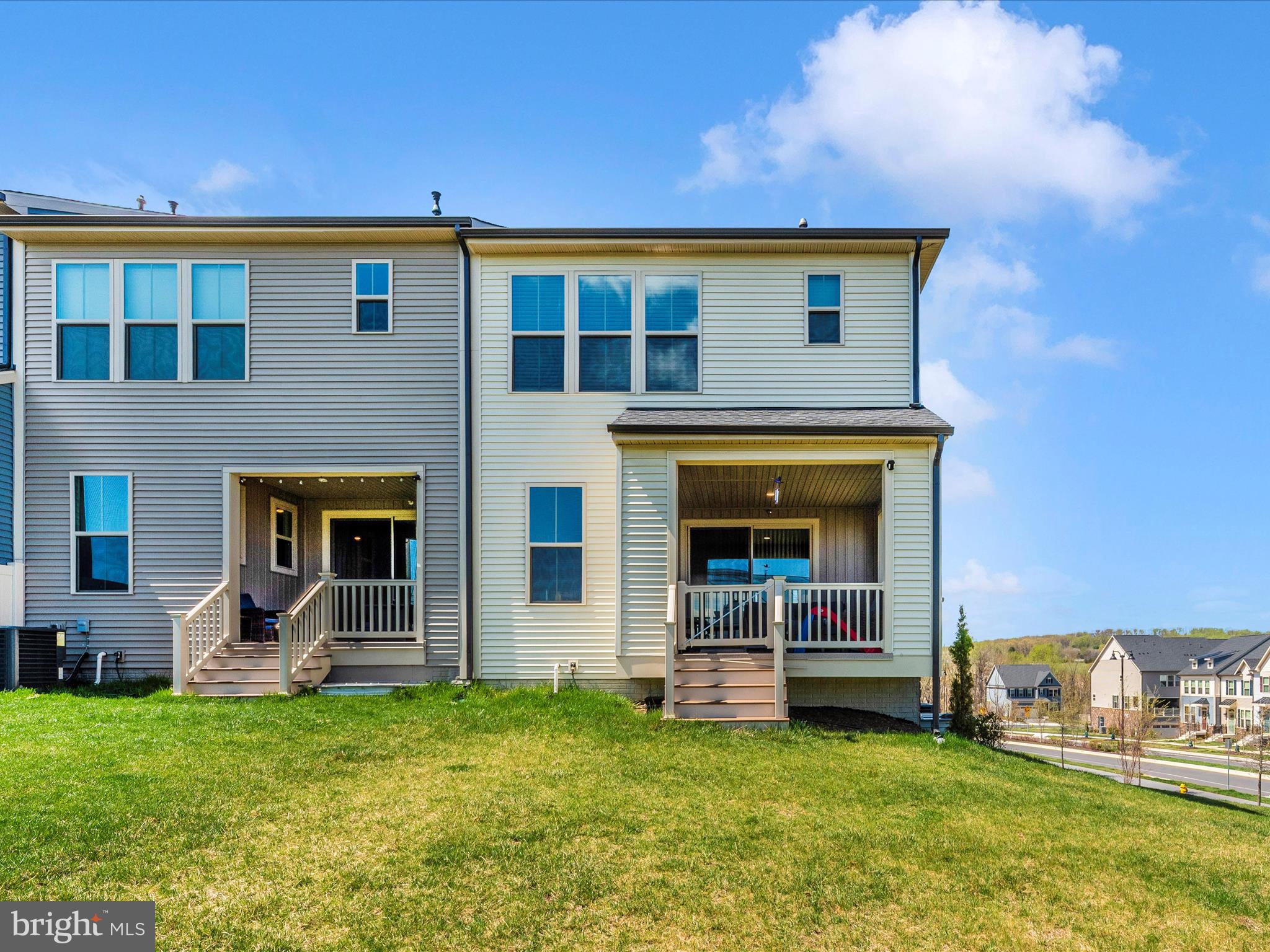 OAKDALE VILLAGE - Residential Lease