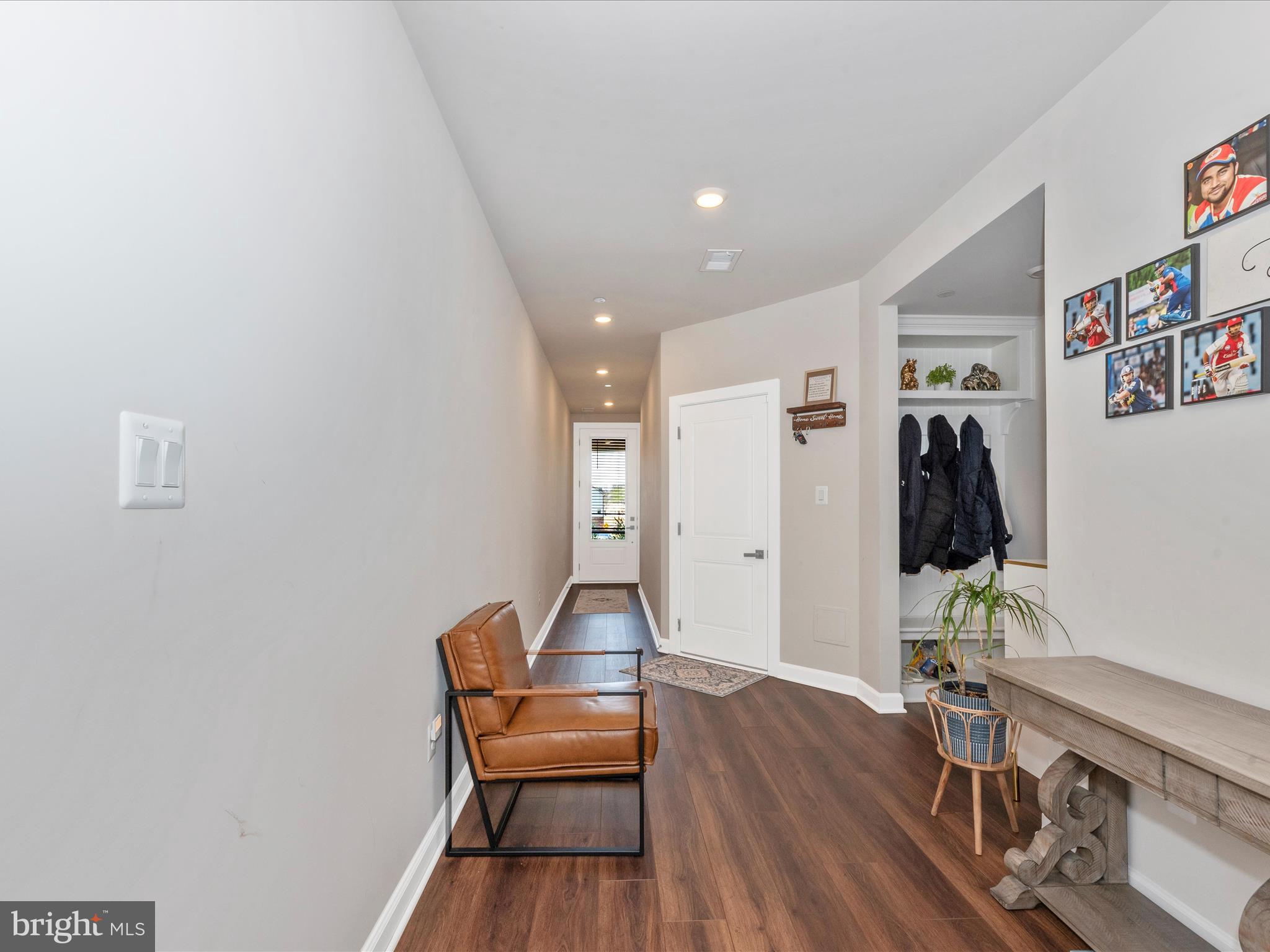 OAKDALE VILLAGE - Residential Lease