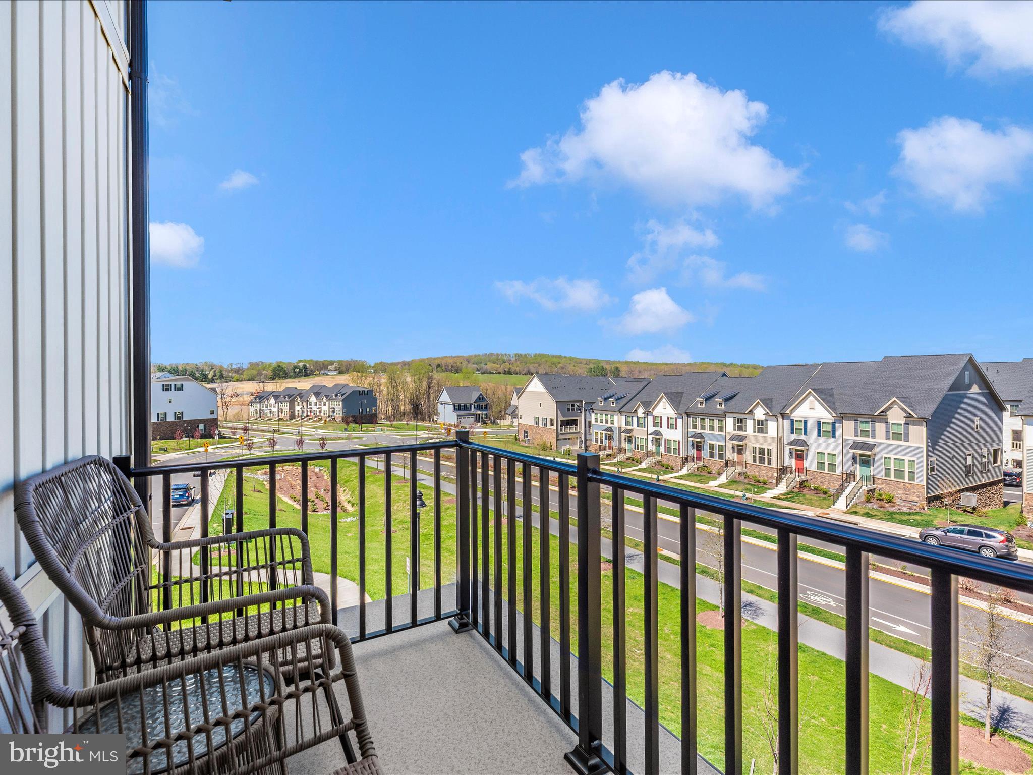 OAKDALE VILLAGE - Residential Lease