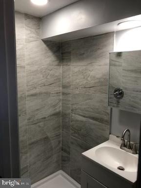 EDMONDSON HEIGHTS - Residential Lease