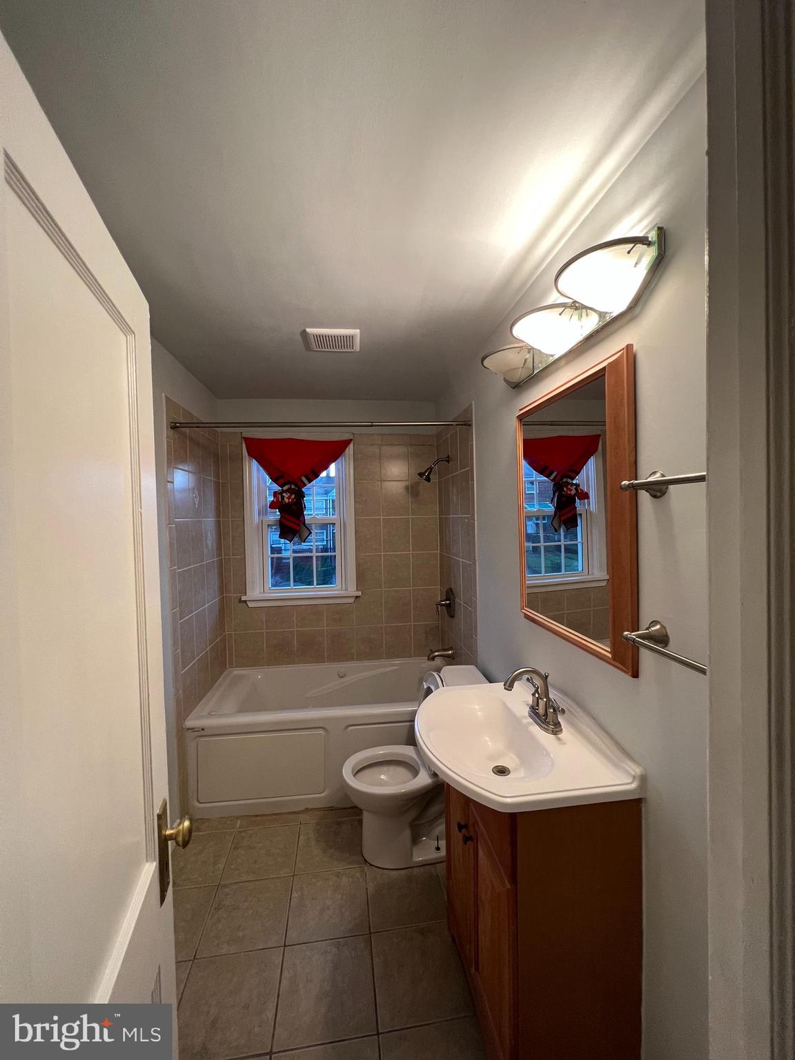 EDMONDSON HEIGHTS - Residential Lease