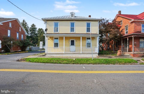Homes For Sale - 403 N 4th Street<br/> Perry County, NEWPORT, PA 17074
