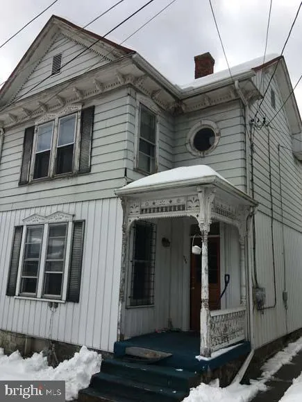10 S Grand Street, Lewistown, PA 17044