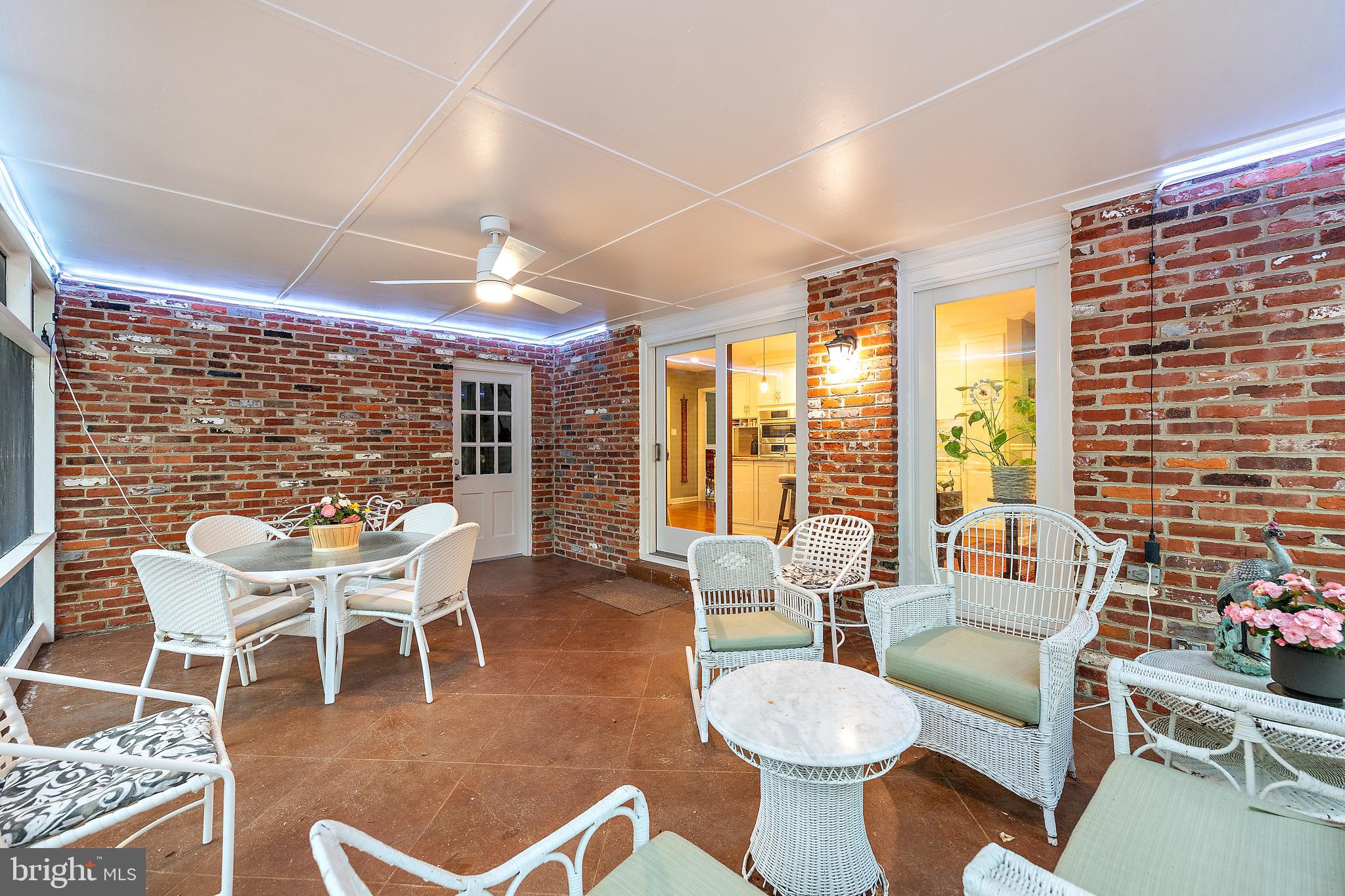 SURREY PARK - Residential