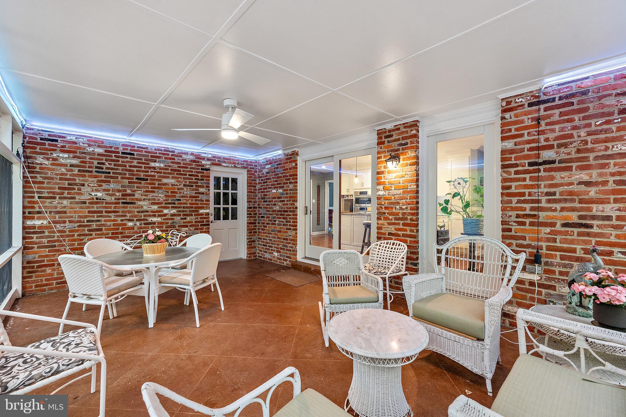 SURREY PARK - Residential