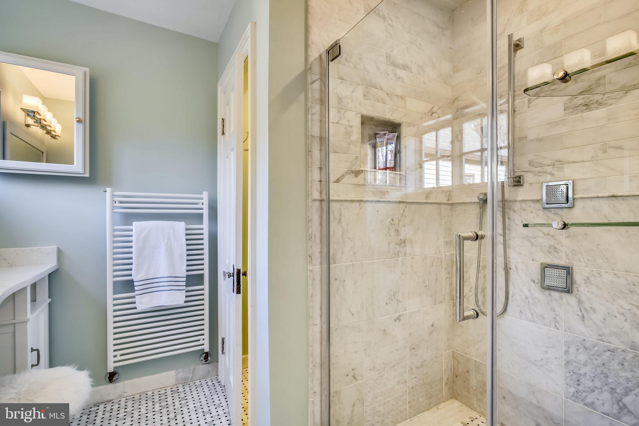 WAVERLY HILLS - Residential