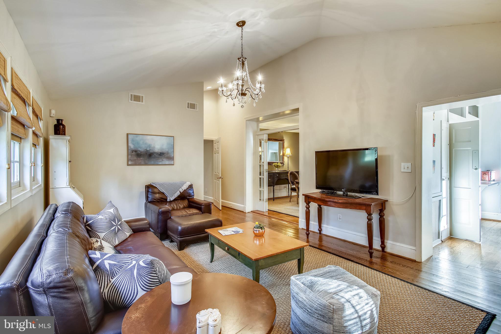 WAVERLY HILLS - Residential