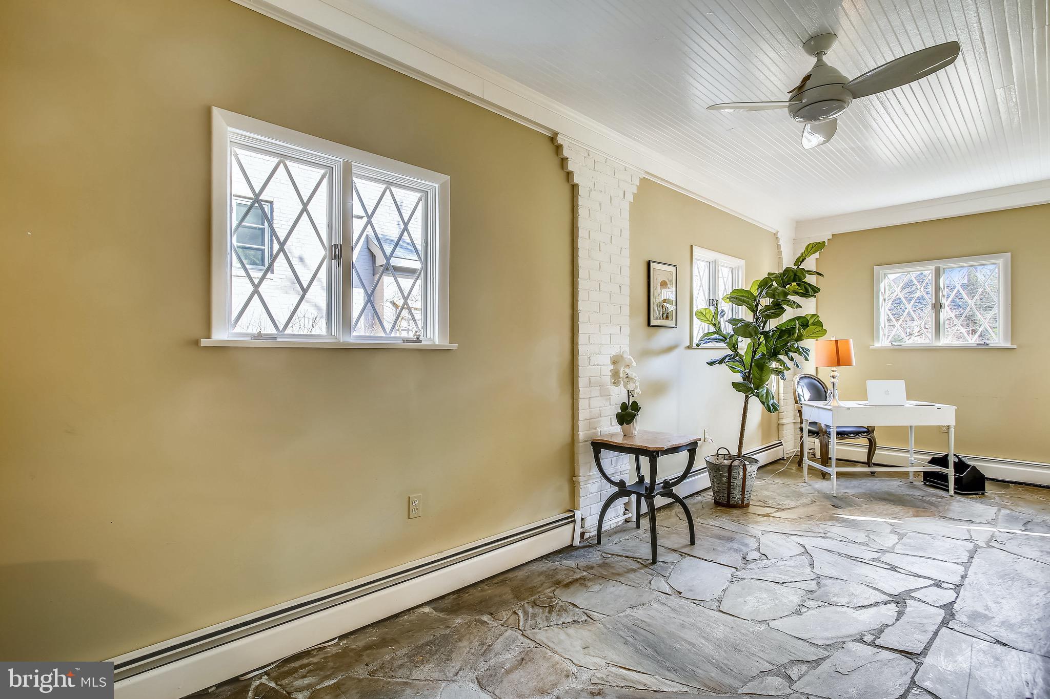 WAVERLY HILLS - Residential