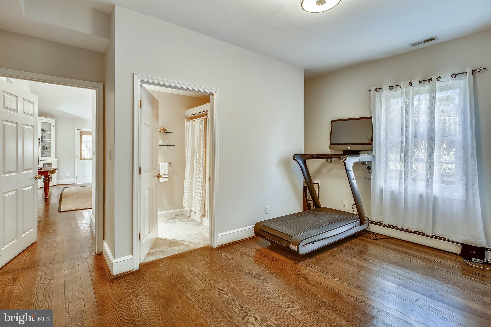 WAVERLY HILLS - Residential