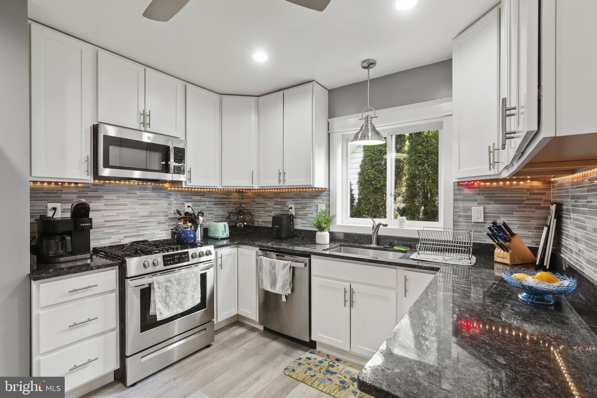 MOUNT WASHINGTON - Residential