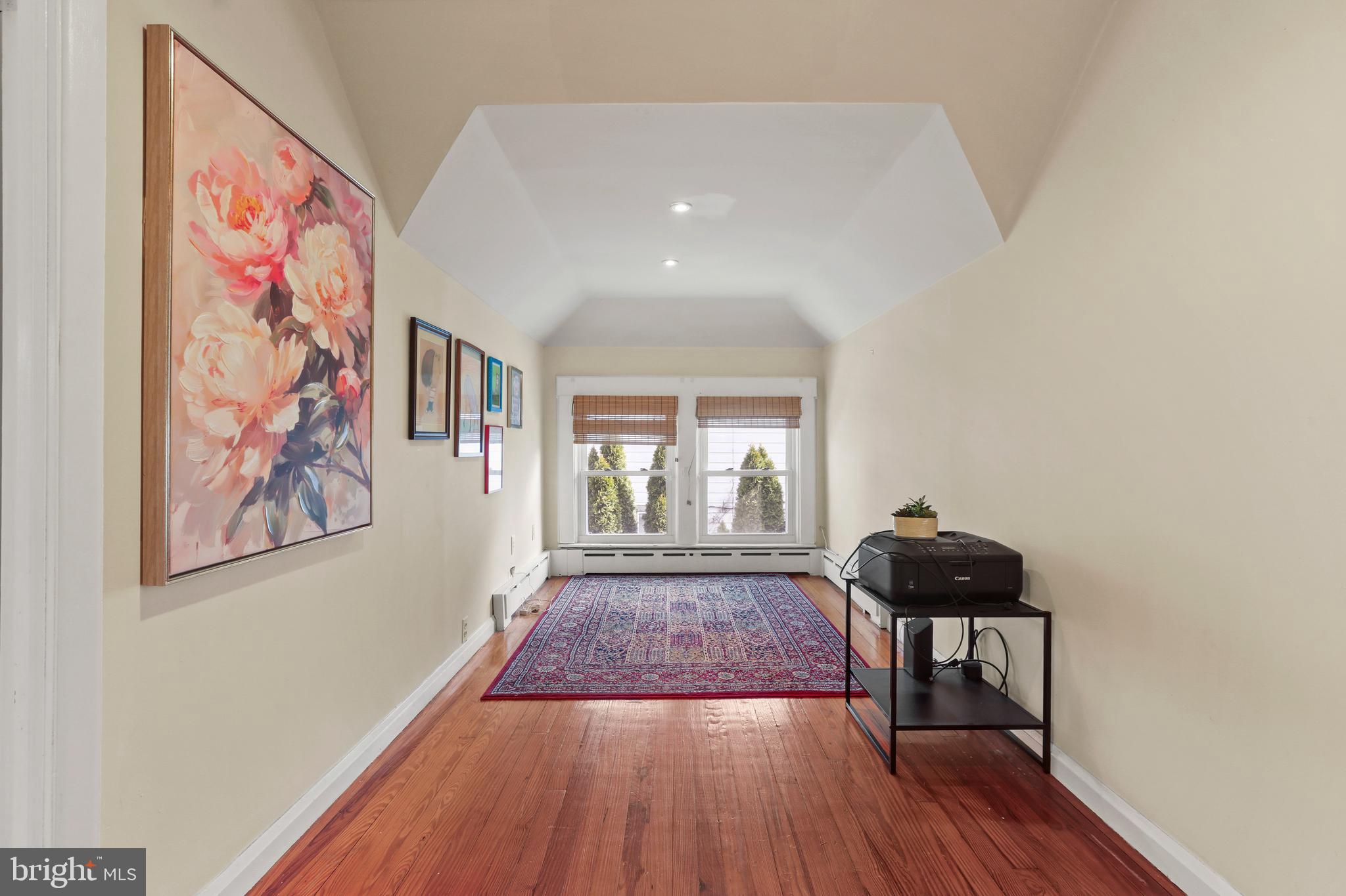 MOUNT WASHINGTON - Residential