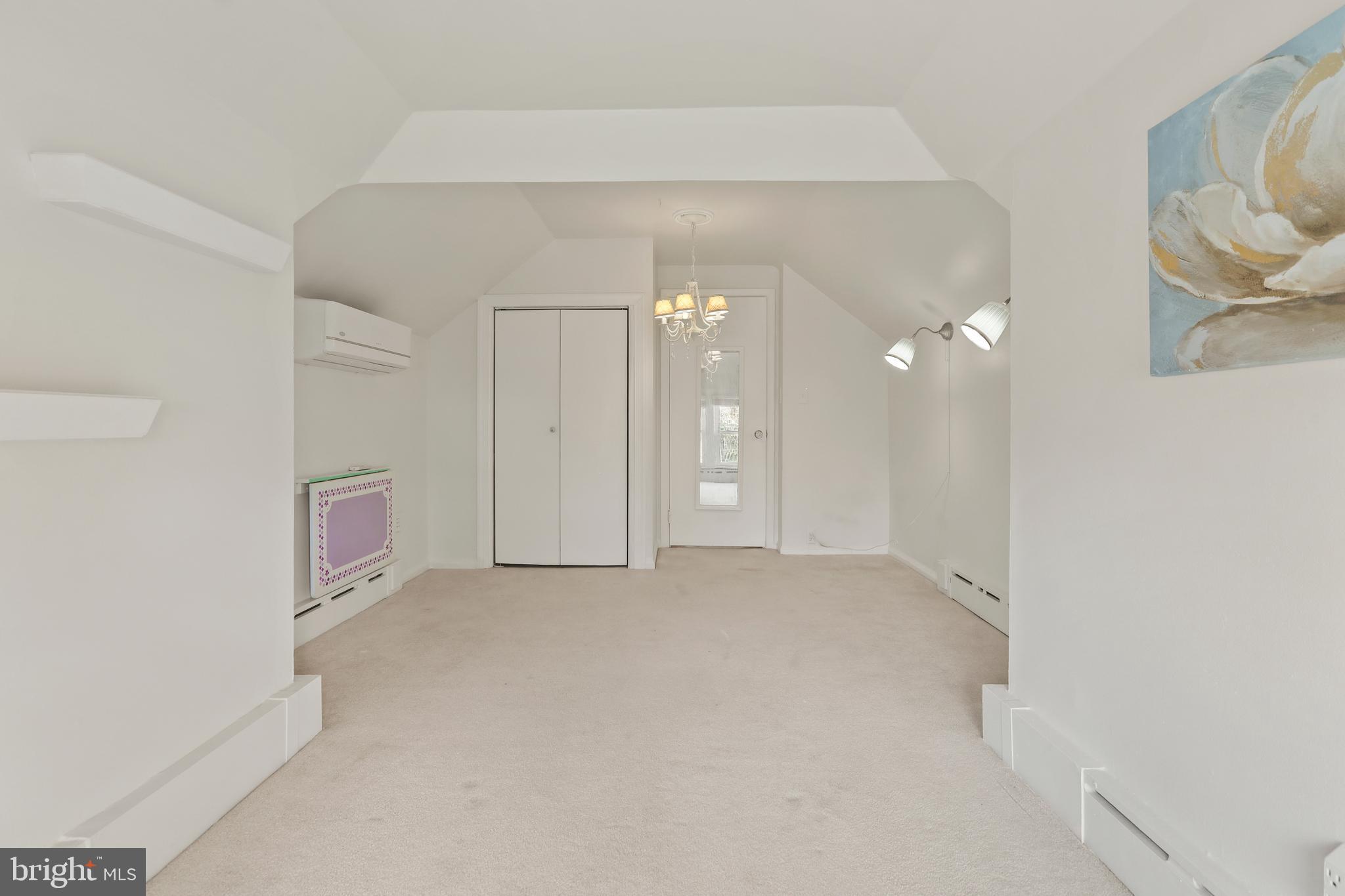 MOUNT WASHINGTON - Residential