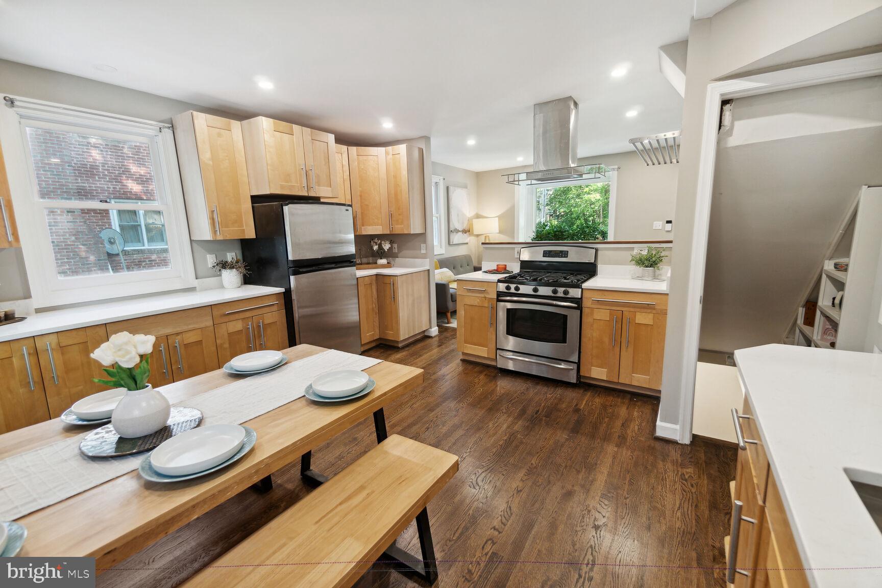 CHURCH COURTS - Residential Lease