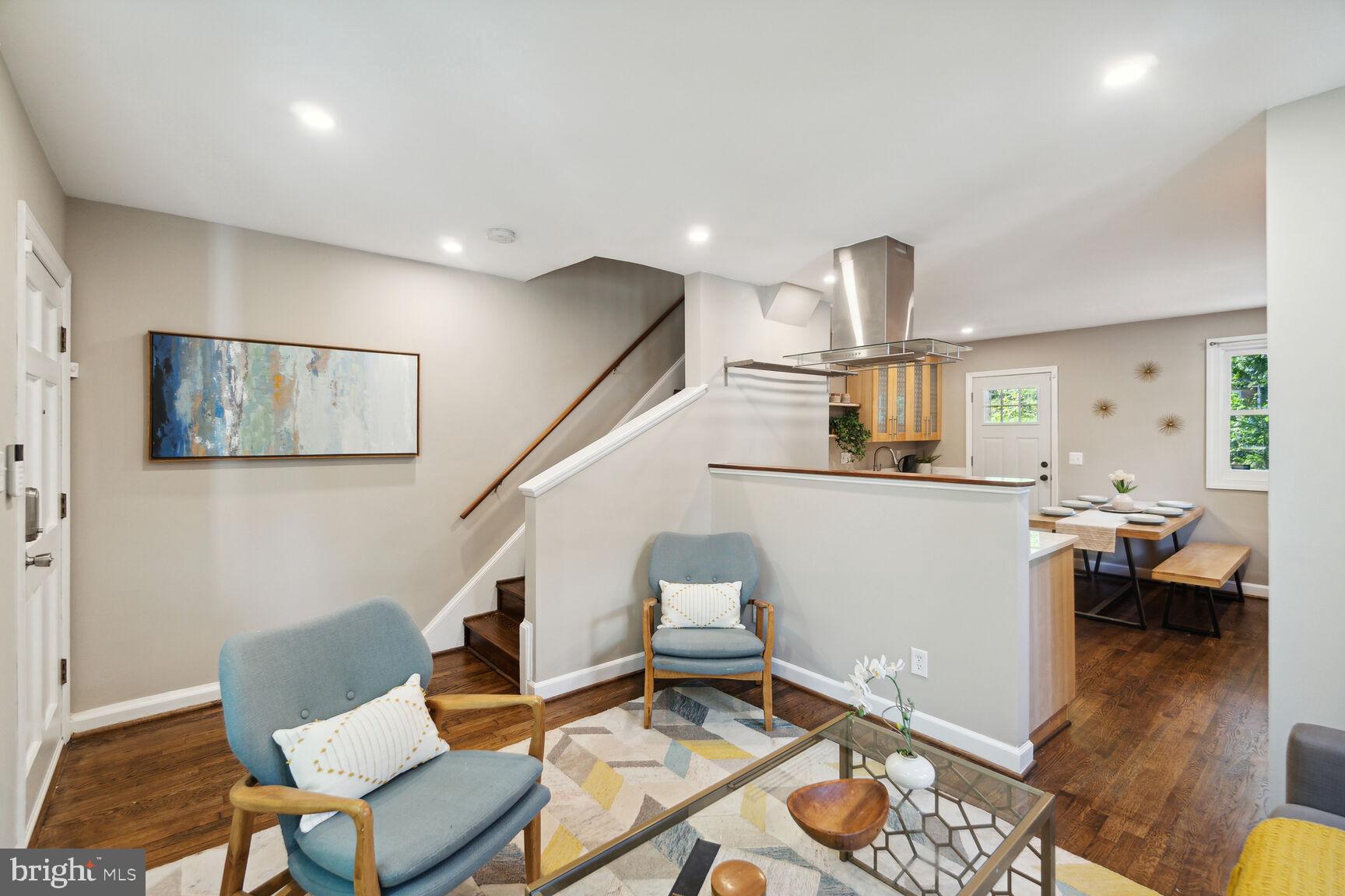 CHURCH COURTS - Residential Lease