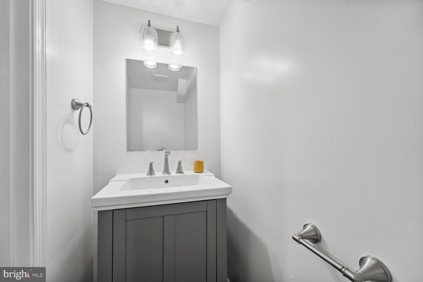 CHURCH COURTS - Residential Lease