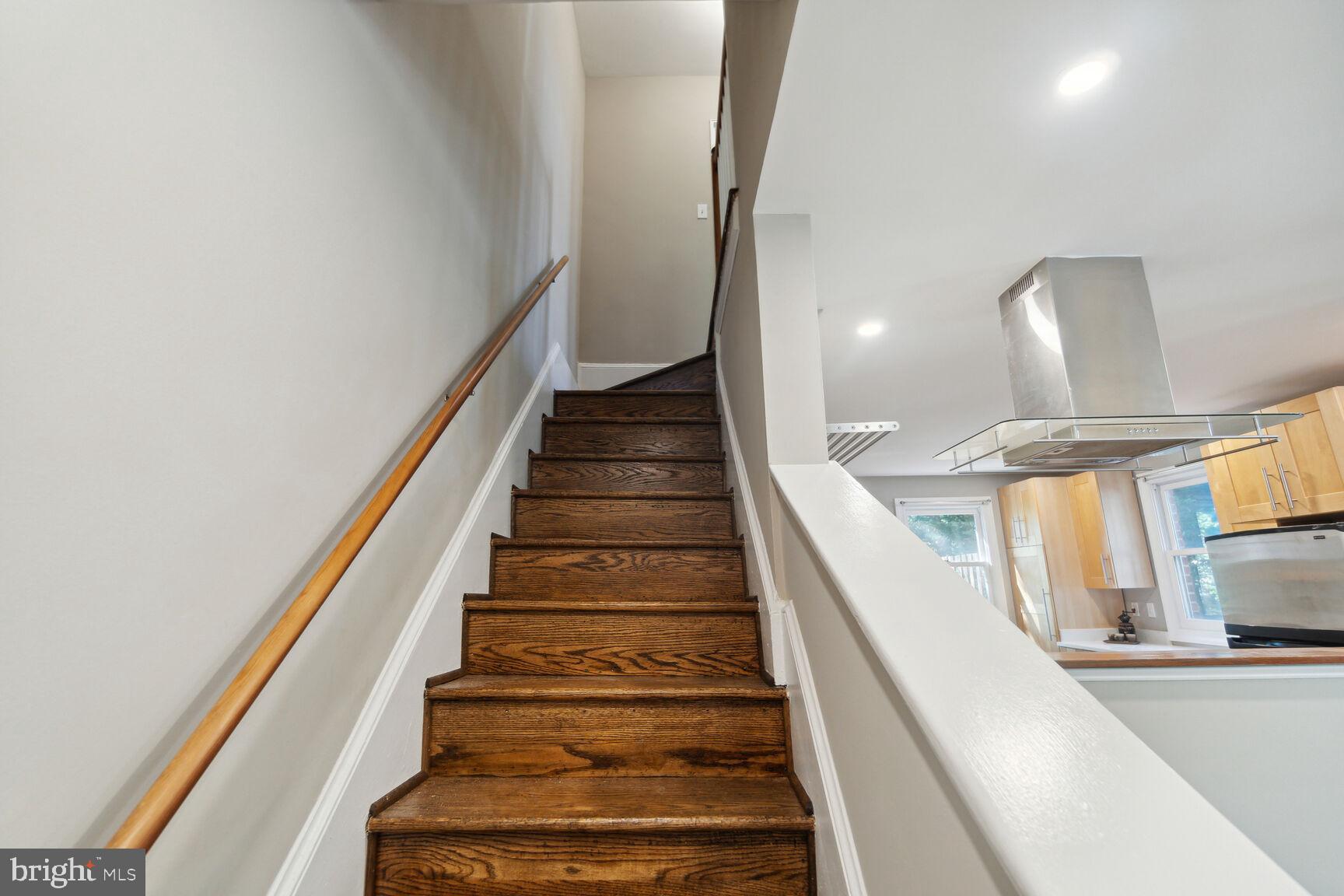 CHURCH COURTS - Residential Lease