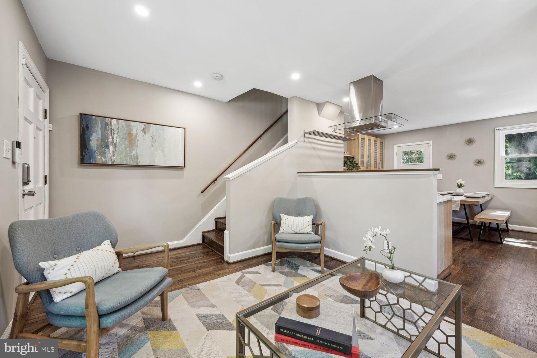 CHURCH COURTS - Residential Lease