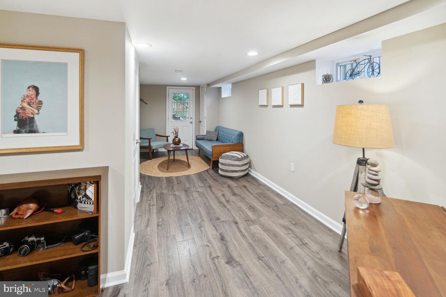 CHURCH COURTS - Residential Lease